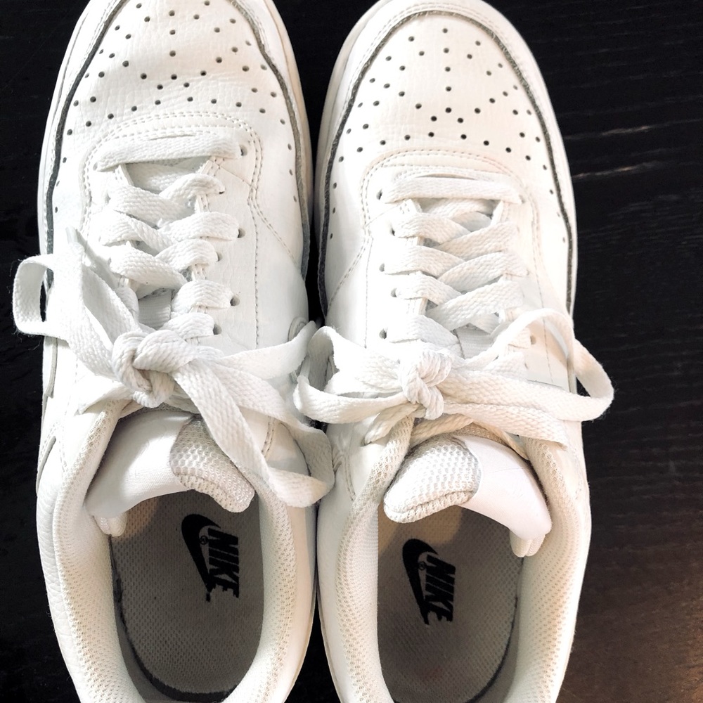 Nike White Air Force 1 Women’s Shoe Size 8-1/2